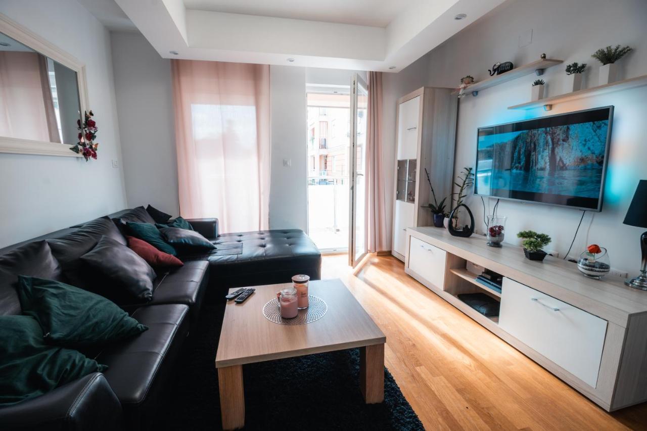 Lexi Apartment